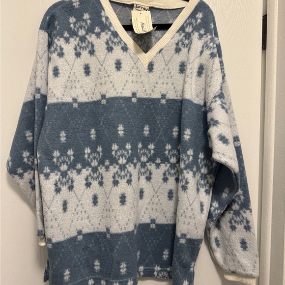 Jarray Sweaters - NWT Vintage Jarray Blue and Cream Patterned V-Neck Sweater Size XXL